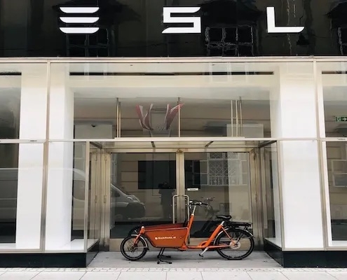Tesla shop
